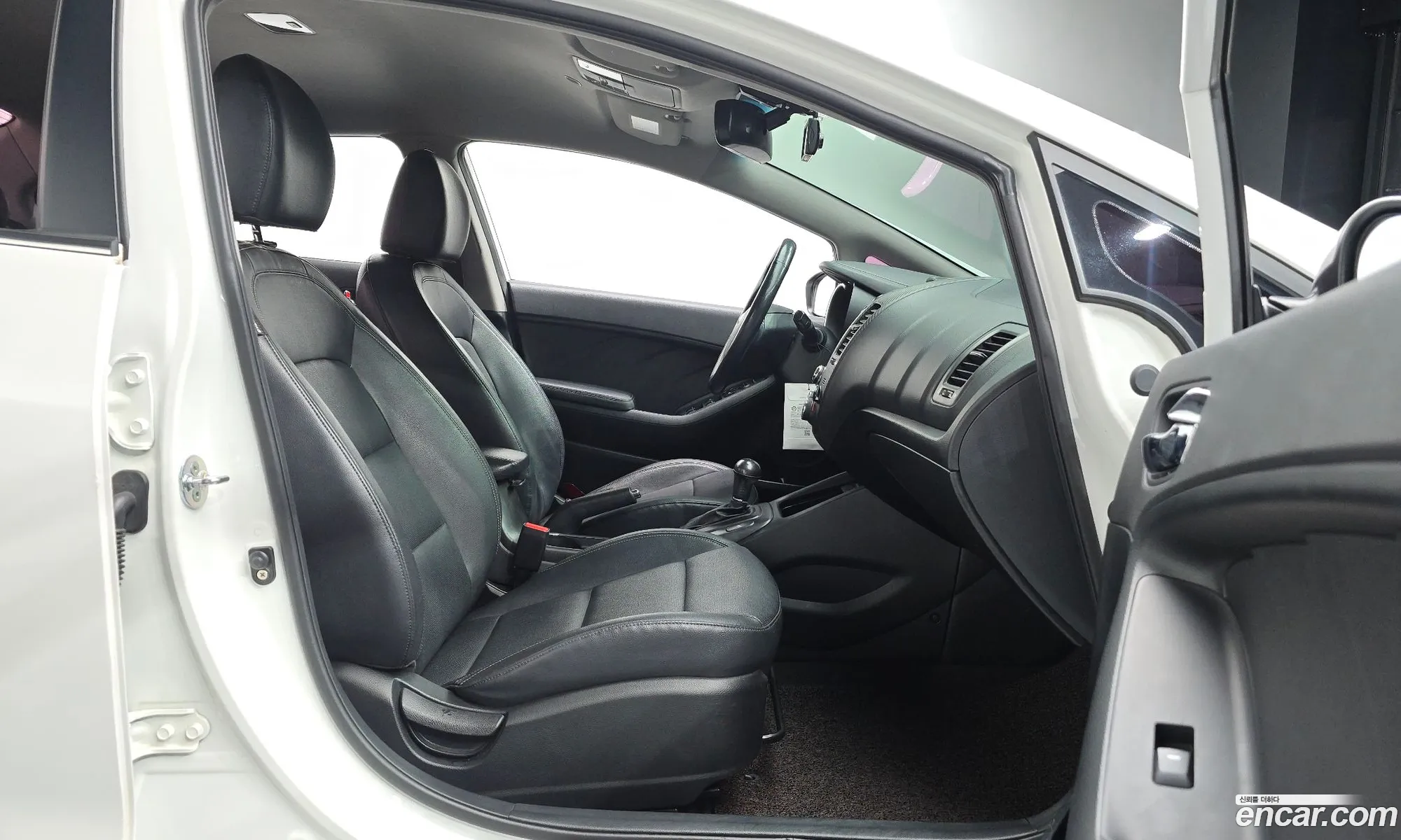 Kia K3 2015 KNAFX412BFA499075 — 12
