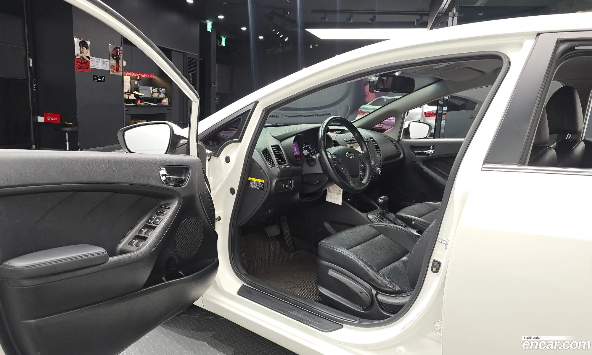 Kia K3 2015 KNAFX412BFA499075 — 13