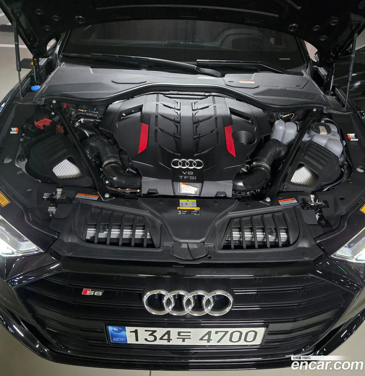 Audi S8