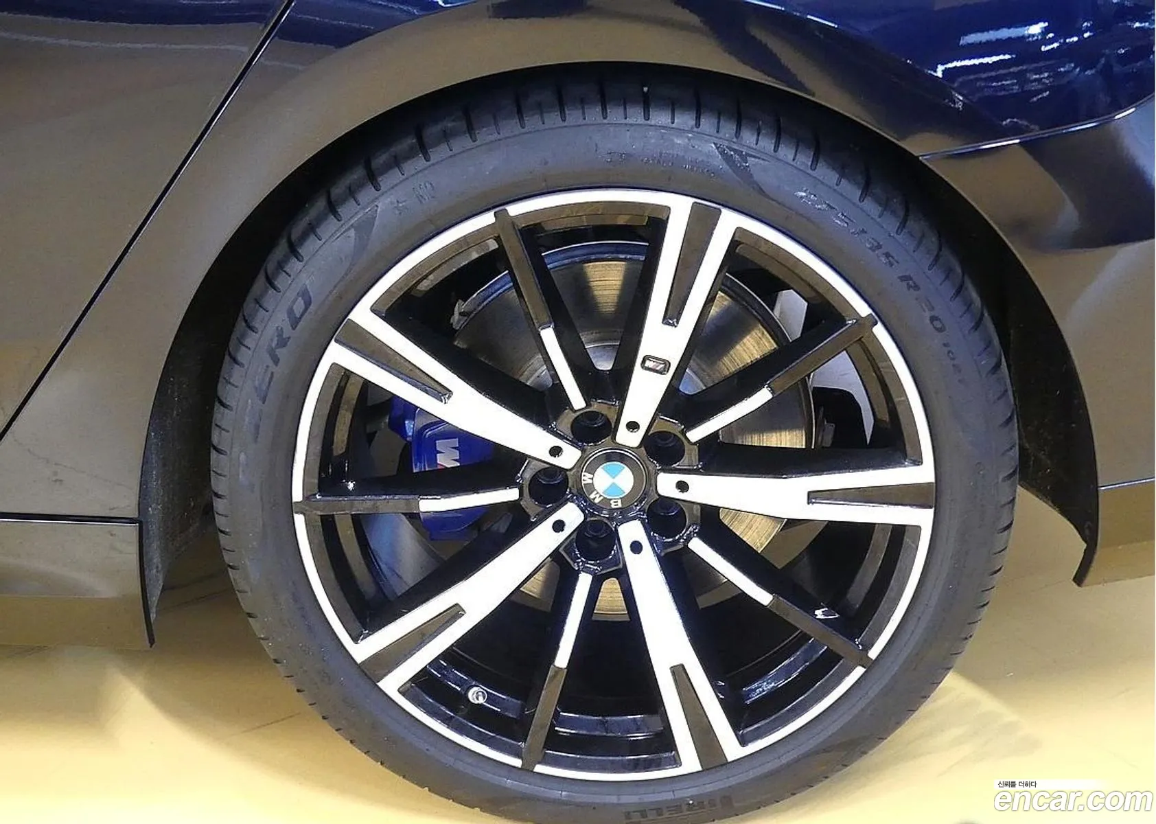 BMW 5 Series 2024 — 16