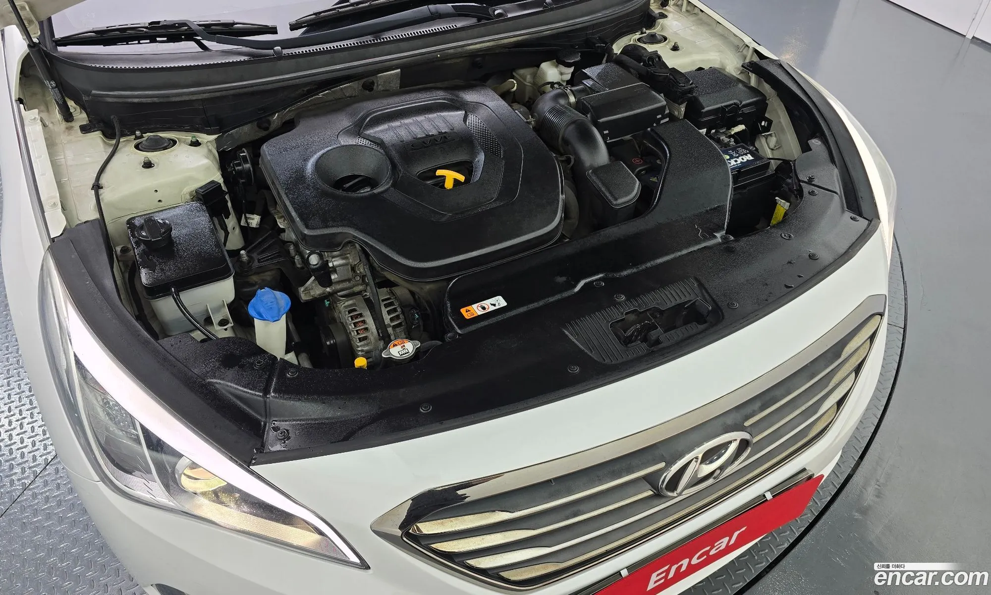 Hyundai LF Sonata 2014 — 16