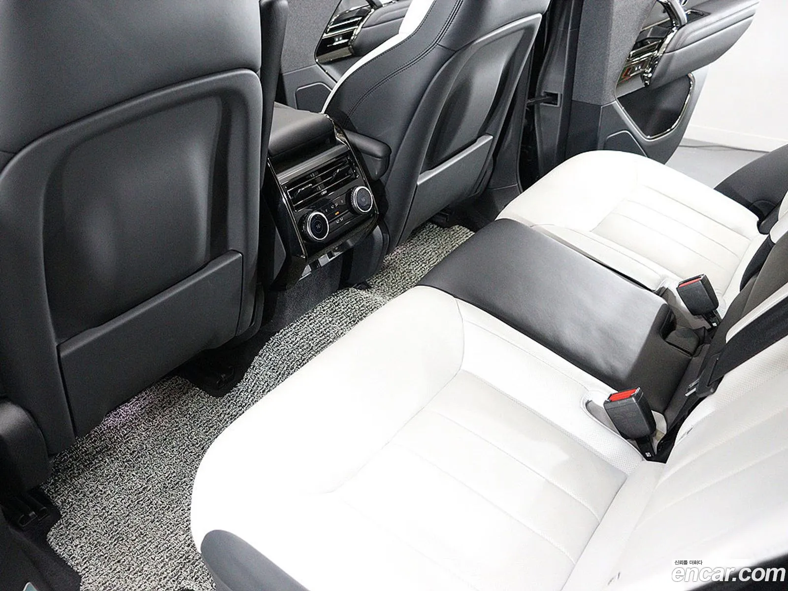 Land Rover Range Rover Sport 2023 — 10