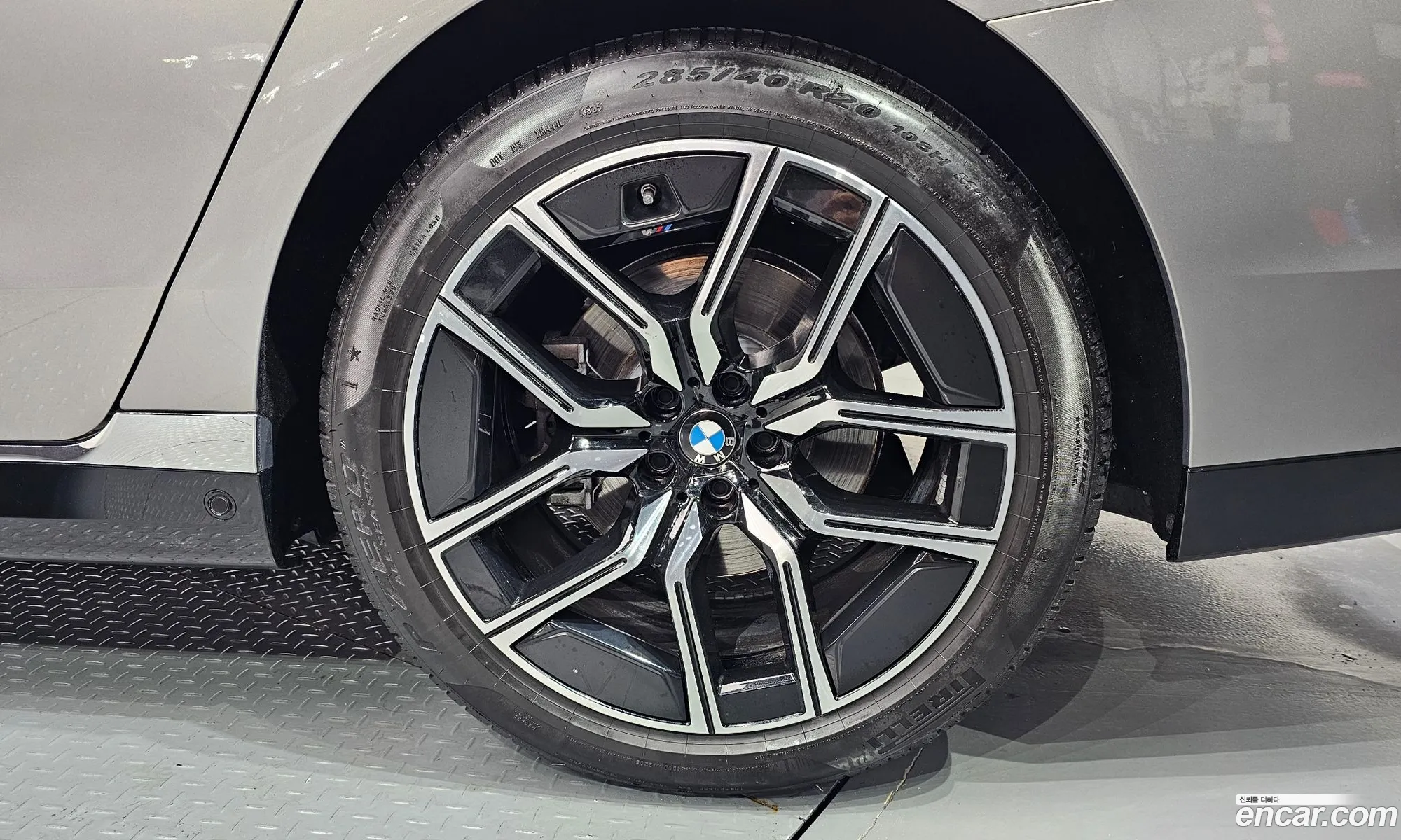 BMW 7 Series 2024 WBA31EH05RCS38155 — 21