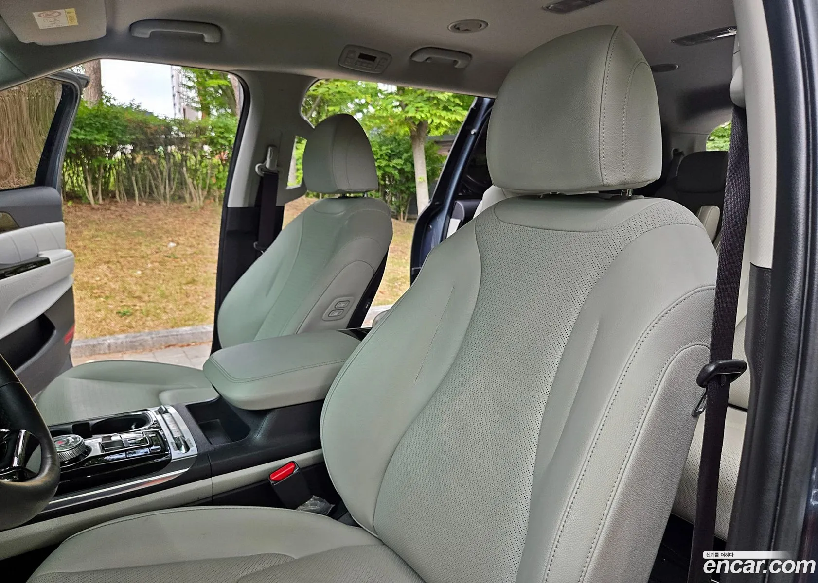 Kia Carnival 2021 — 17