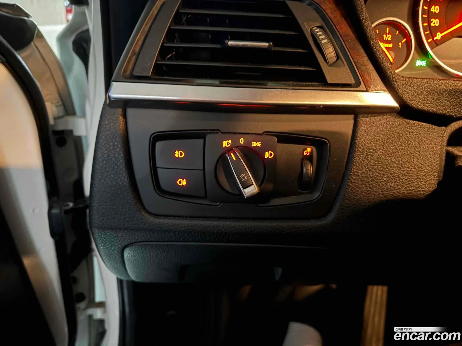 BMW 3 Series 2013 — 17