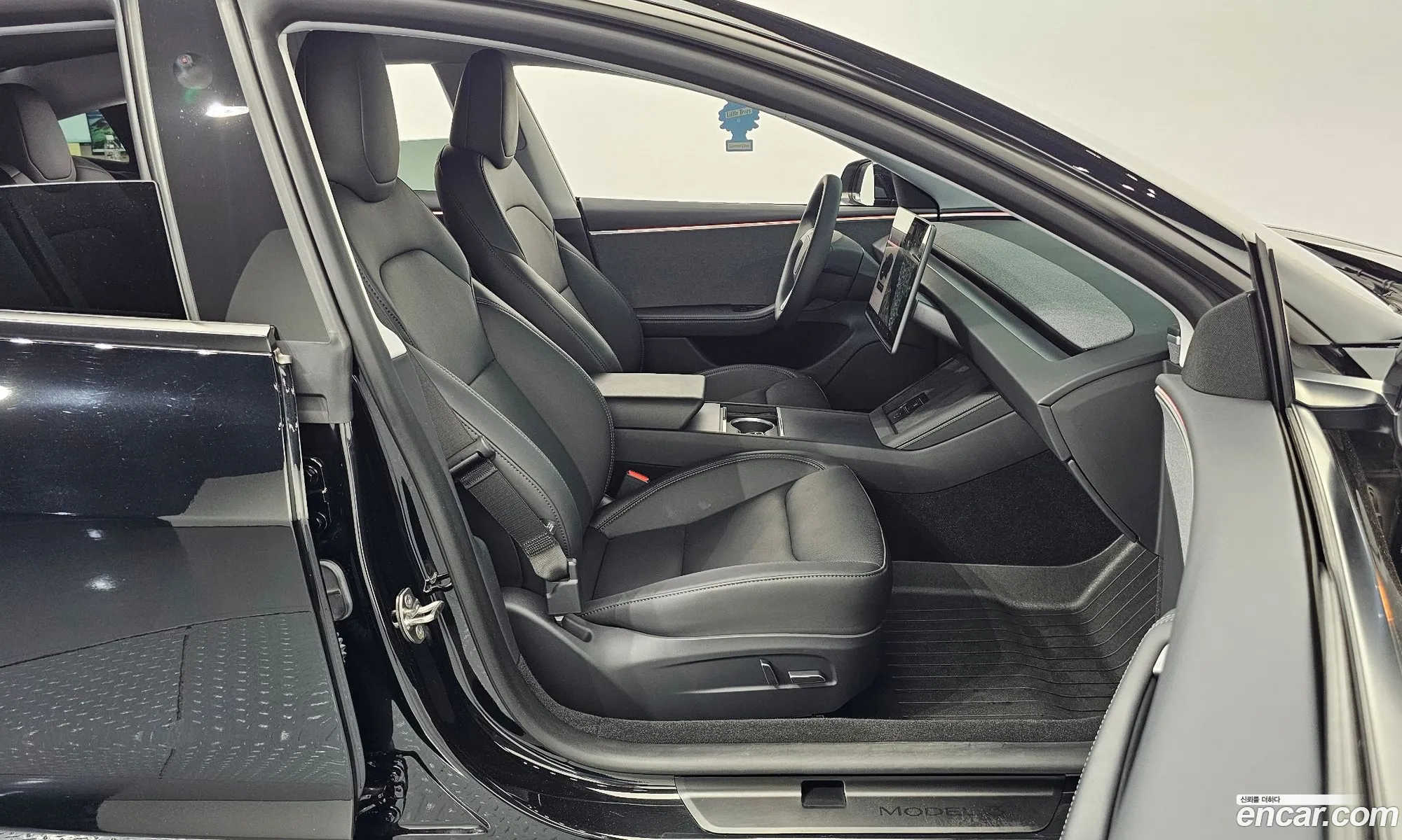 Tesla Model 3 2024 LRW3E7FS5RC253565 — 21