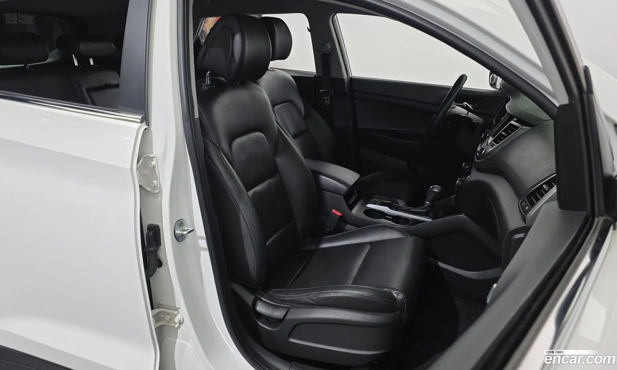 Hyundai Tucson 2016 KMHJ381ABHU323370 — 31