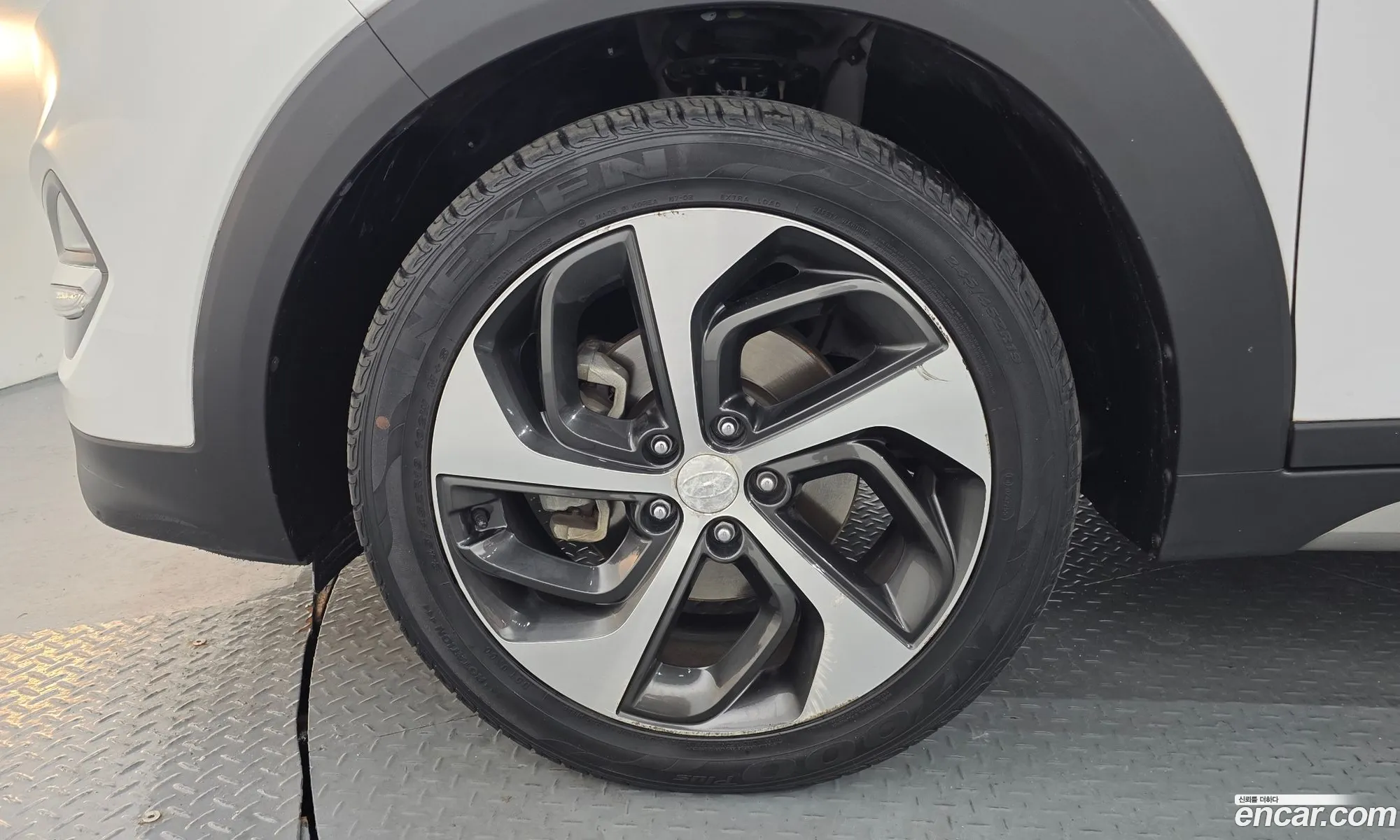 Hyundai Tucson 2016 KMHJ381ABHU323370 — 24