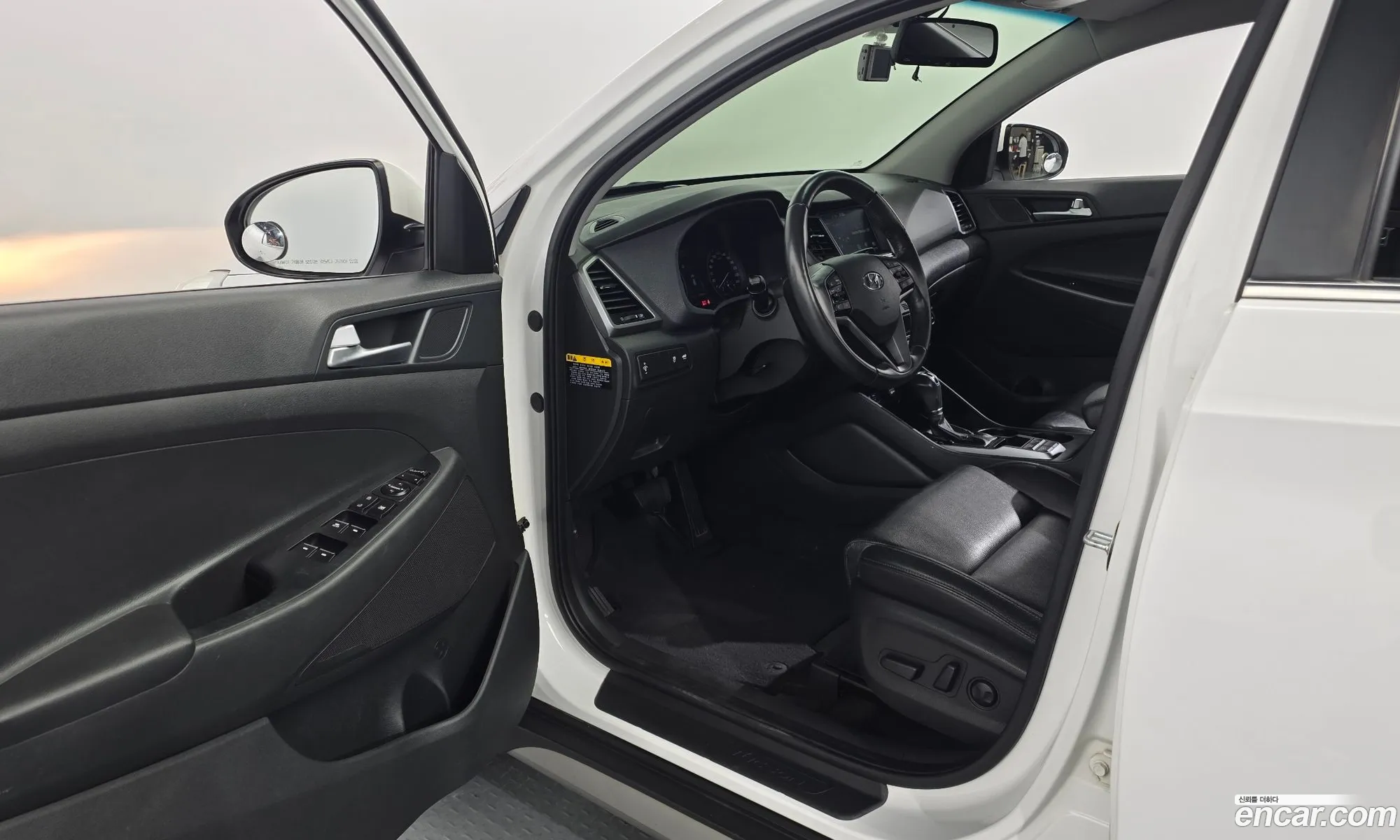 Hyundai Tucson 2016 KMHJ381ABHU323370 — 9