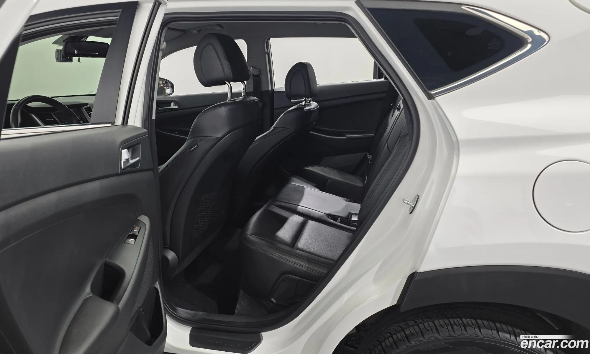 Hyundai Tucson 2016 KMHJ381ABHU323370 — 27