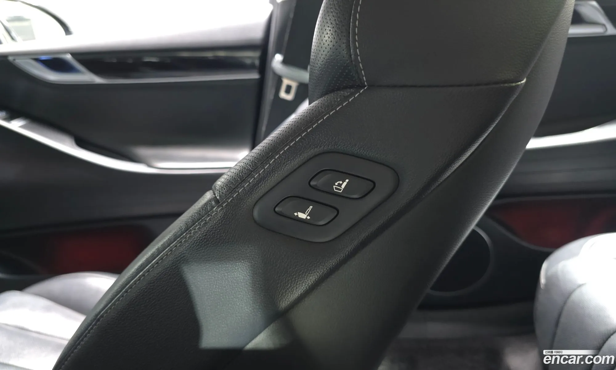 Genesis G80 2021 KMTGB41CBMU064552 — 18