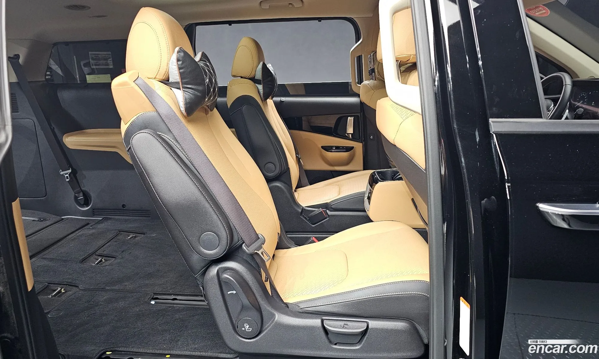 Kia Carnival 2023 KNANC81BBPS282697 — 7