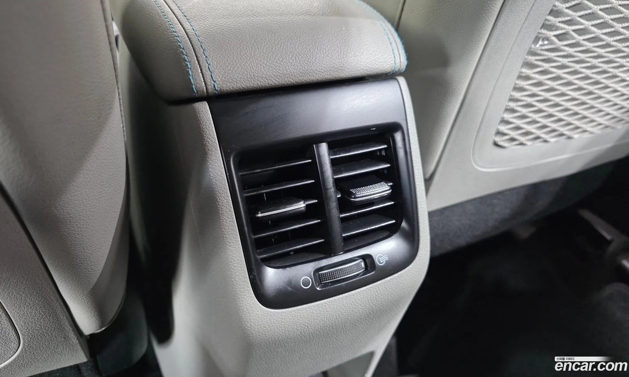 Kia Niro 2017 KNACC81CGHA018516 — 12