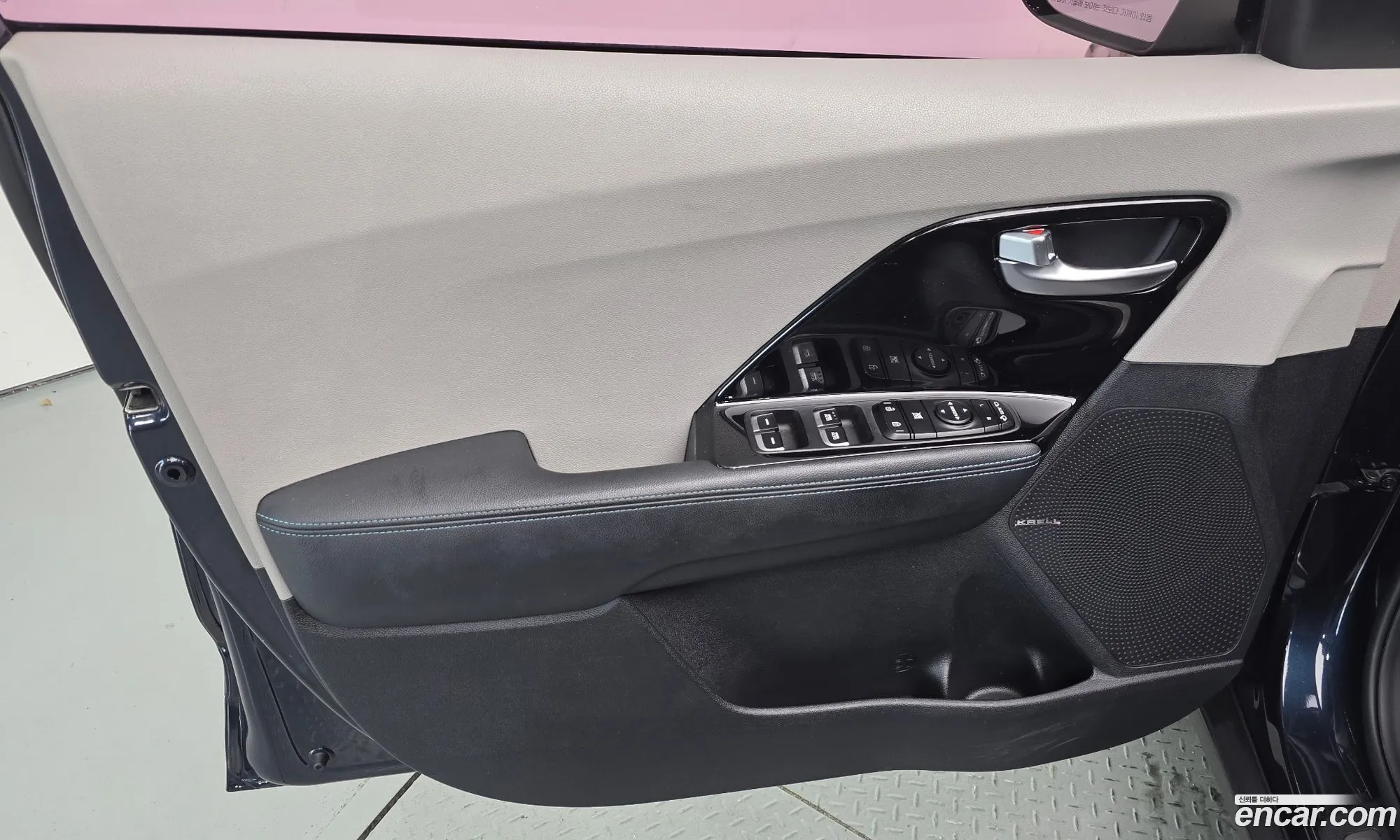Kia Niro 2017 KNACC81CGHA018516 — 17