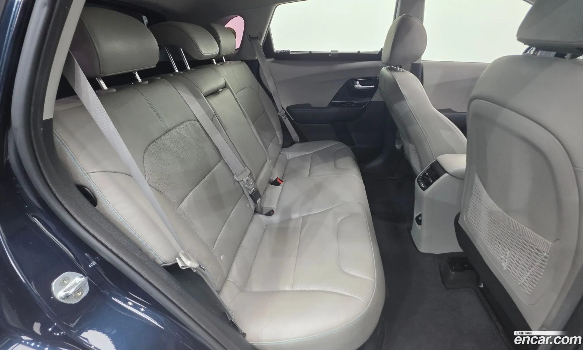 Kia Niro 2017 KNACC81CGHA018516 — 27
