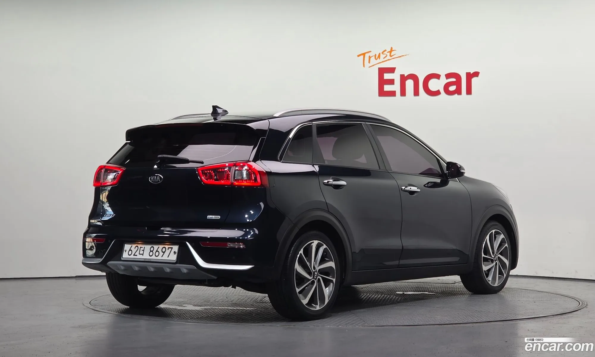 Kia Niro 2017 KNACC81CGHA018516 — 28