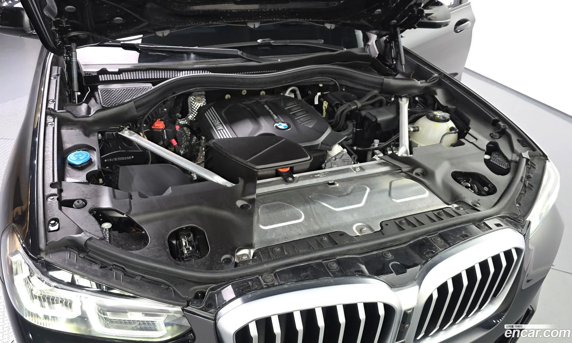 BMW X3 2024 WBA11BZ00R9U91580 — 32