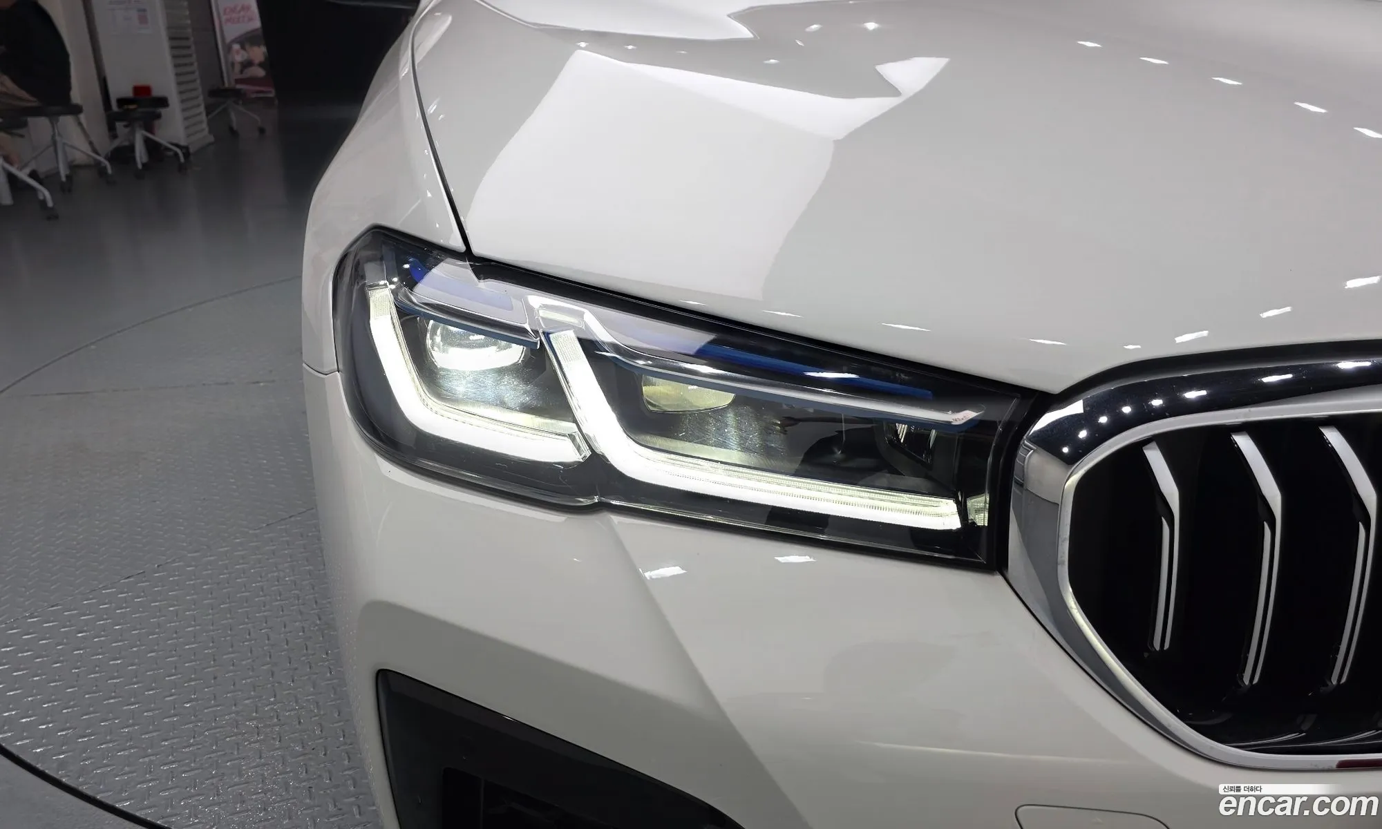 BMW 5 Series 2023 — 28