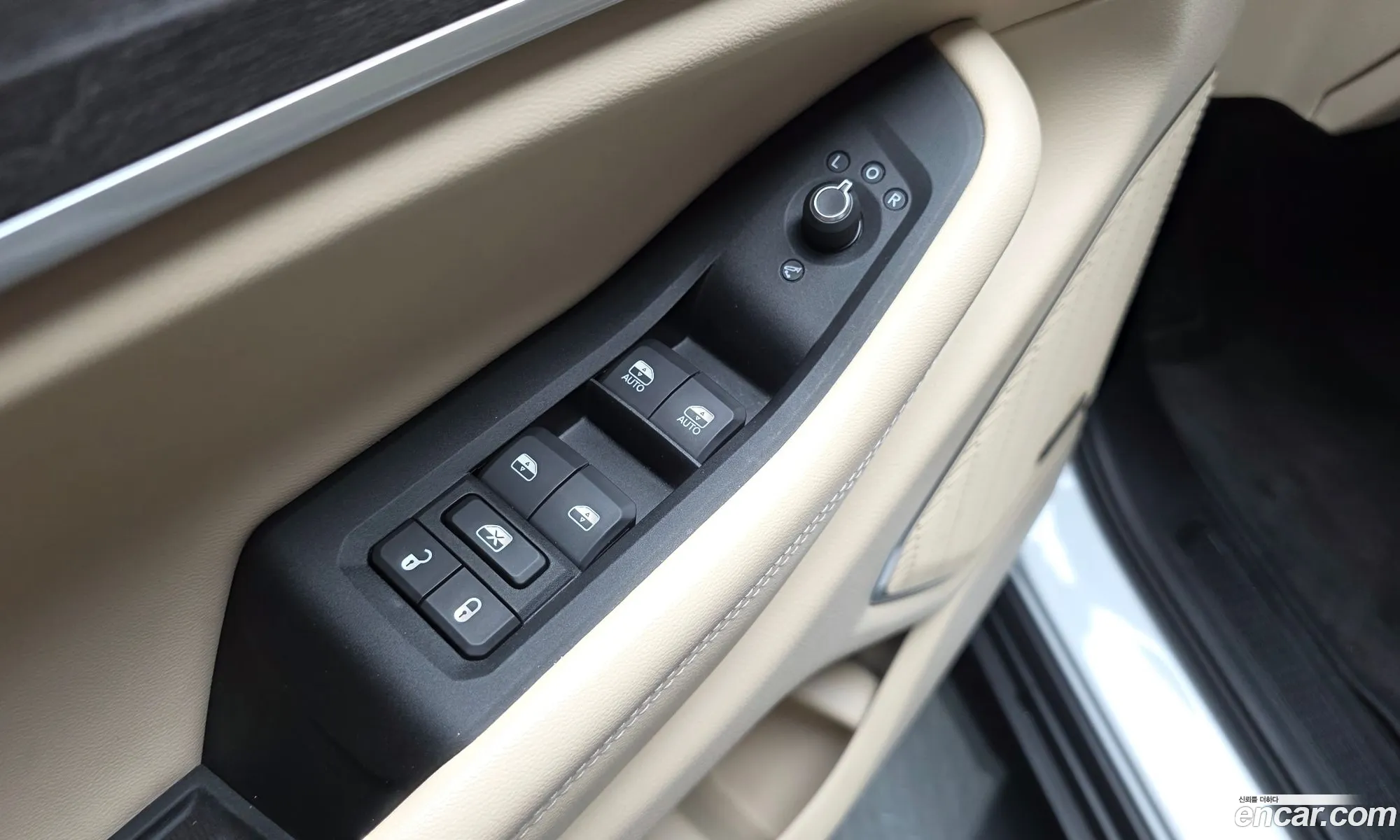 Jeep Grand Cherokee 2023 — 11