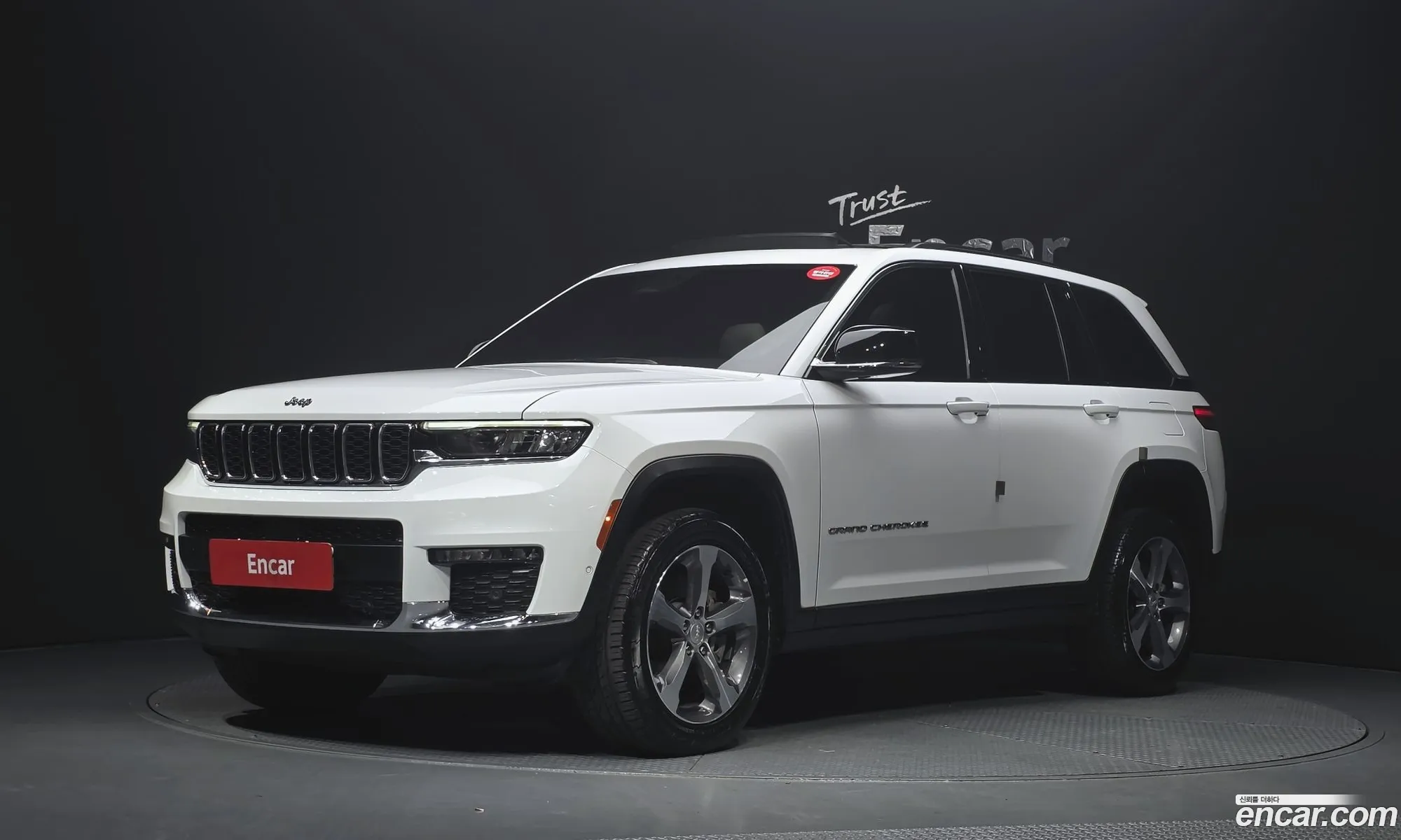 Jeep Grand Cherokee 2023 — 13