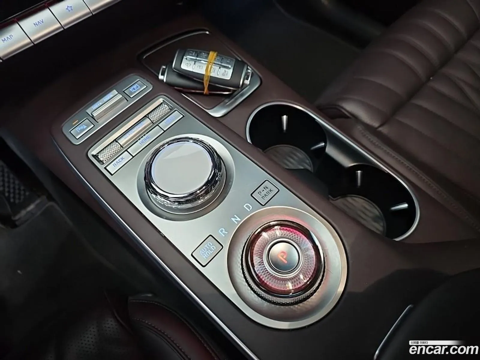 Genesis GV70 2021 — 10