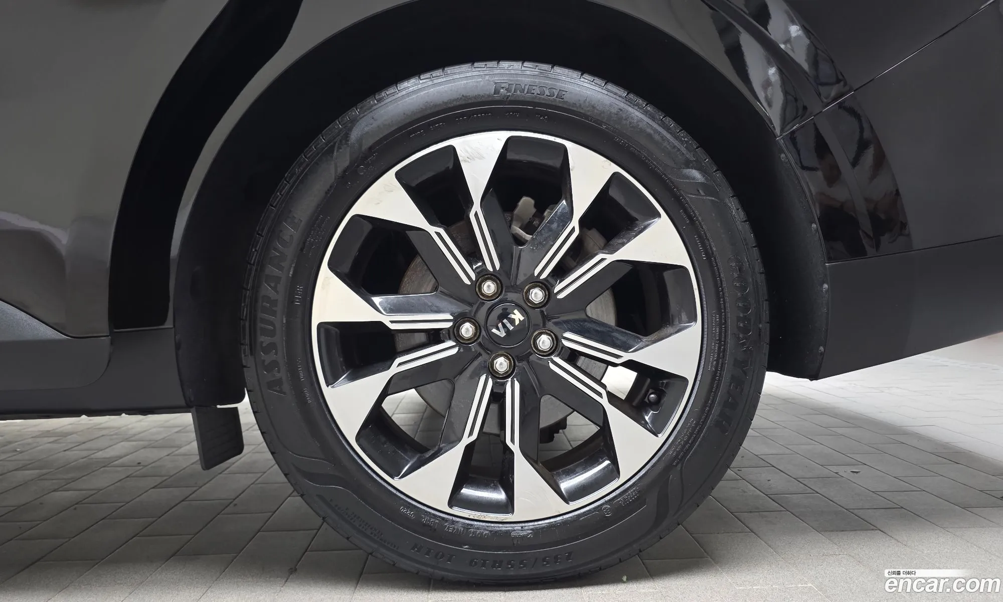 Kia Carnival 2021 — 28