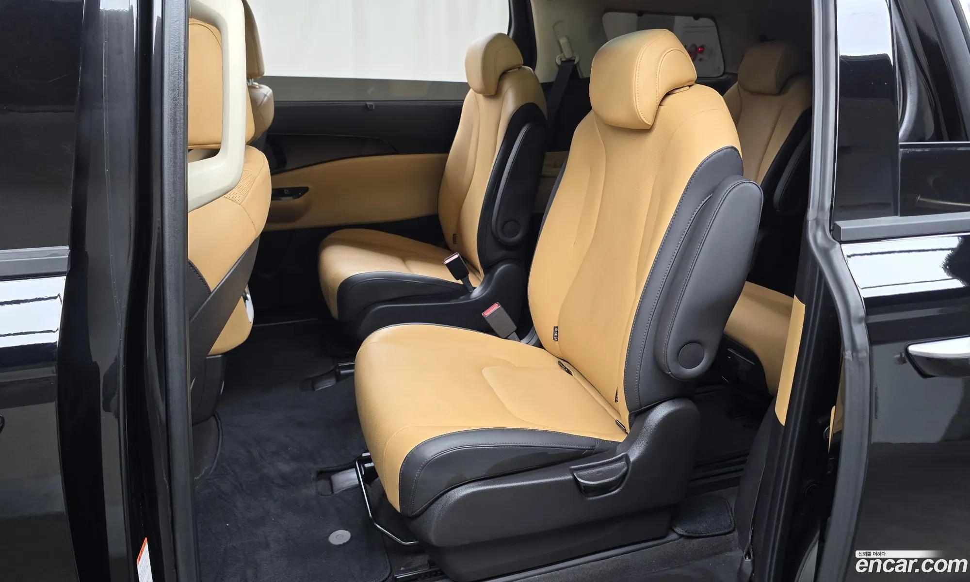 Kia Carnival 2021 — 6