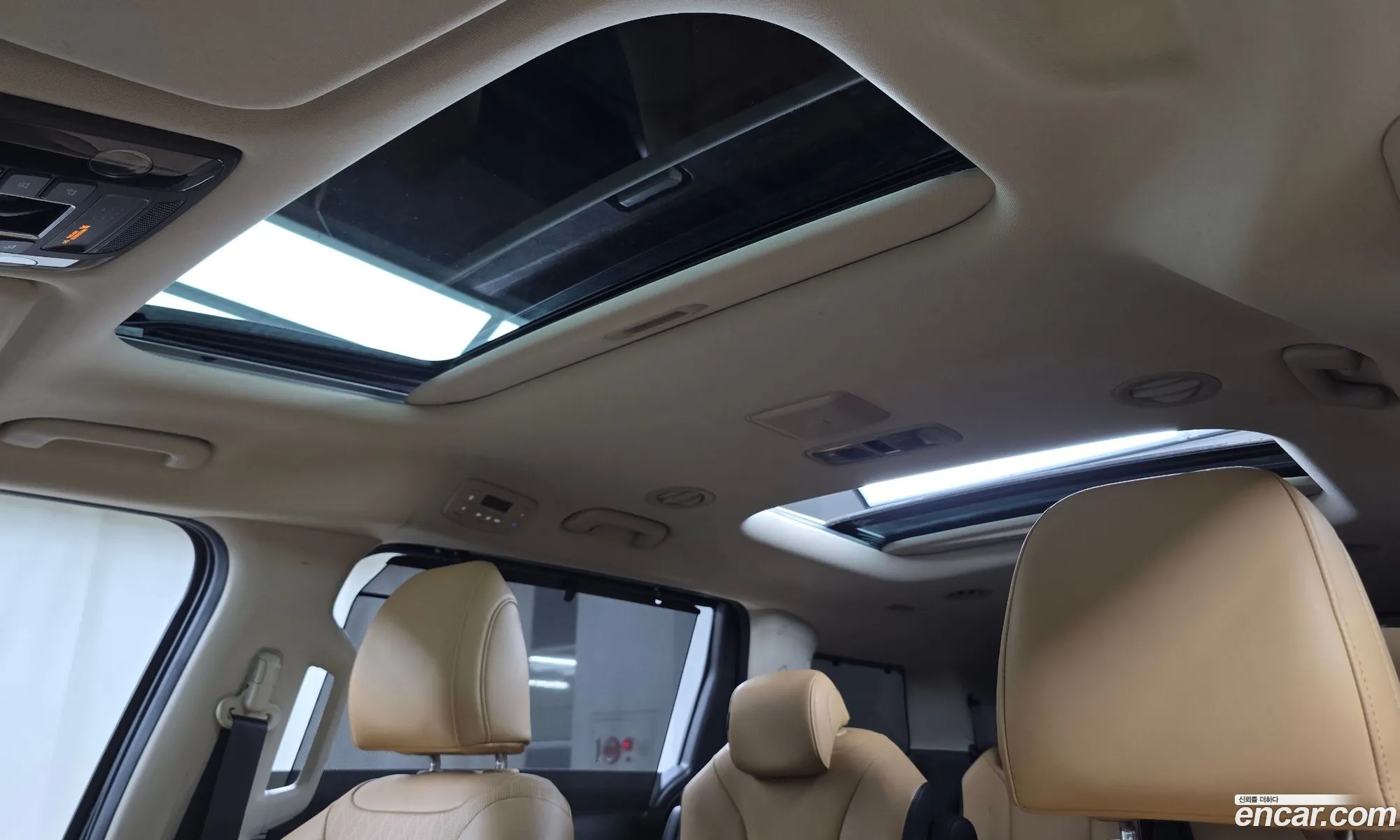 Kia Carnival 2021 — 24