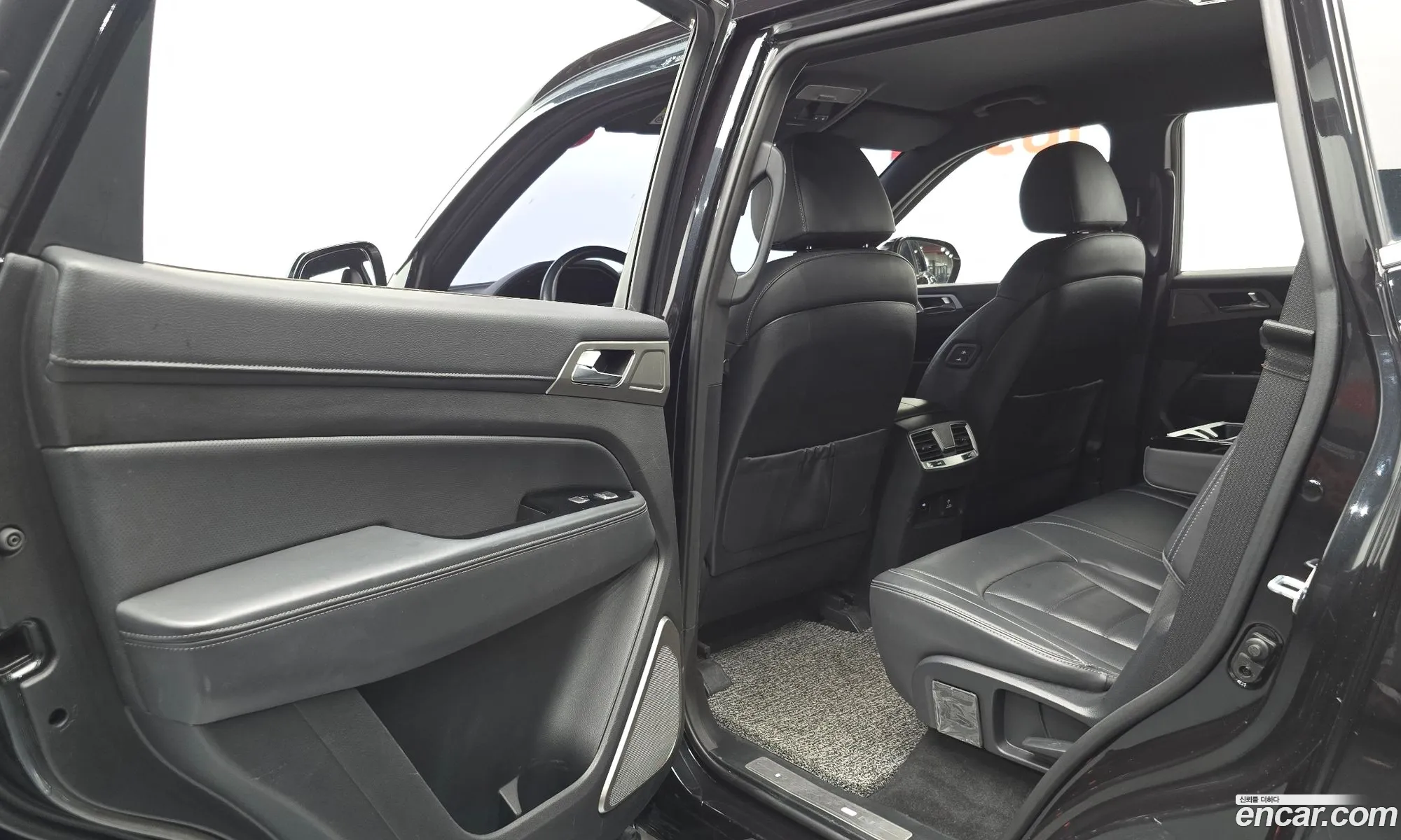 KG Mobility (SsangYong) G4 Rexton 2019 — 34