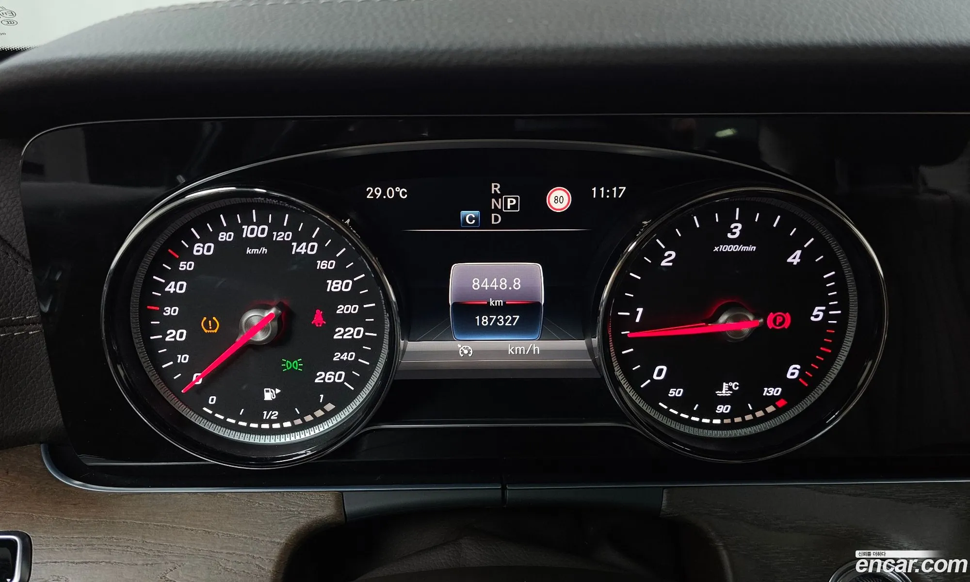 Mercedes-Benz E-Class W213 2018 WDDZF0FB0JA373345 — 16