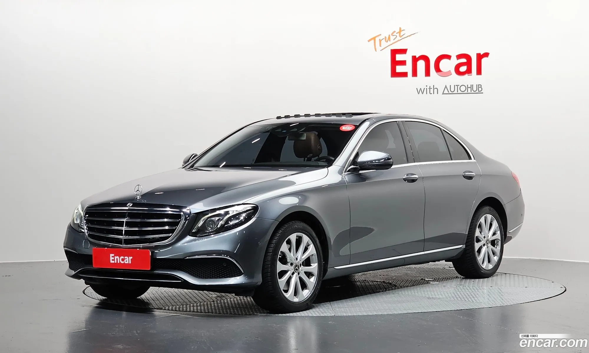 Mercedes-Benz E-Class W213 2018 WDDZF0FB0JA373345 — 10