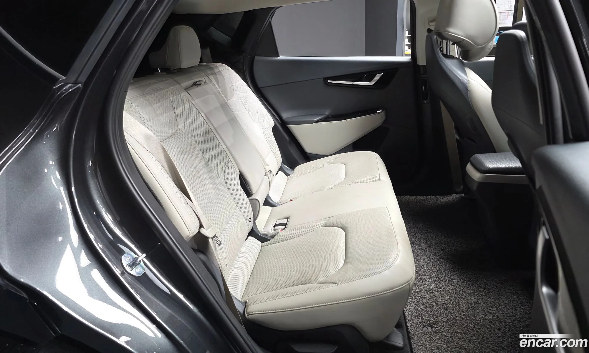 Kia EV6 2023 KNAC381CPRA175645 — 12