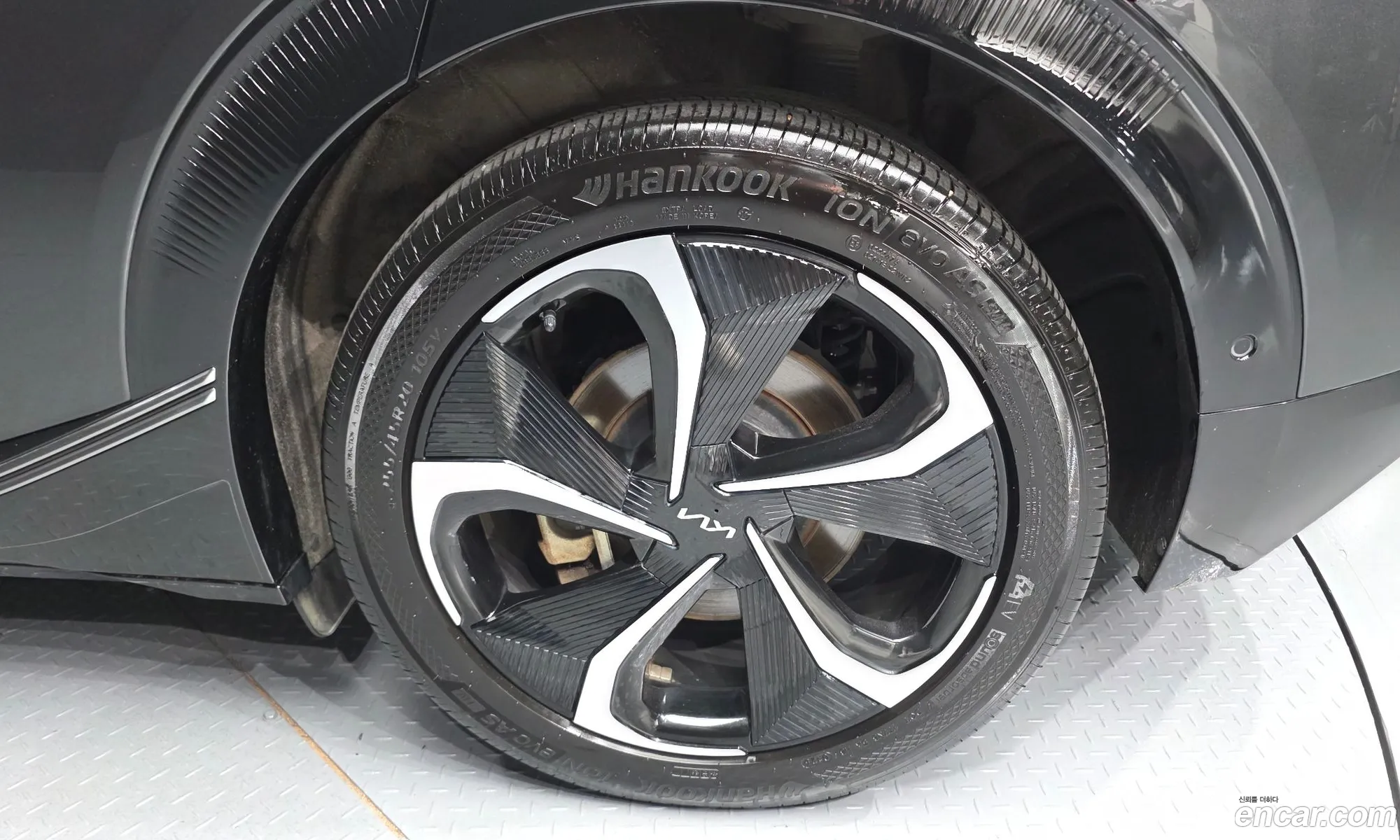 Kia EV6 2023 KNAC381CPRA175645 — 16