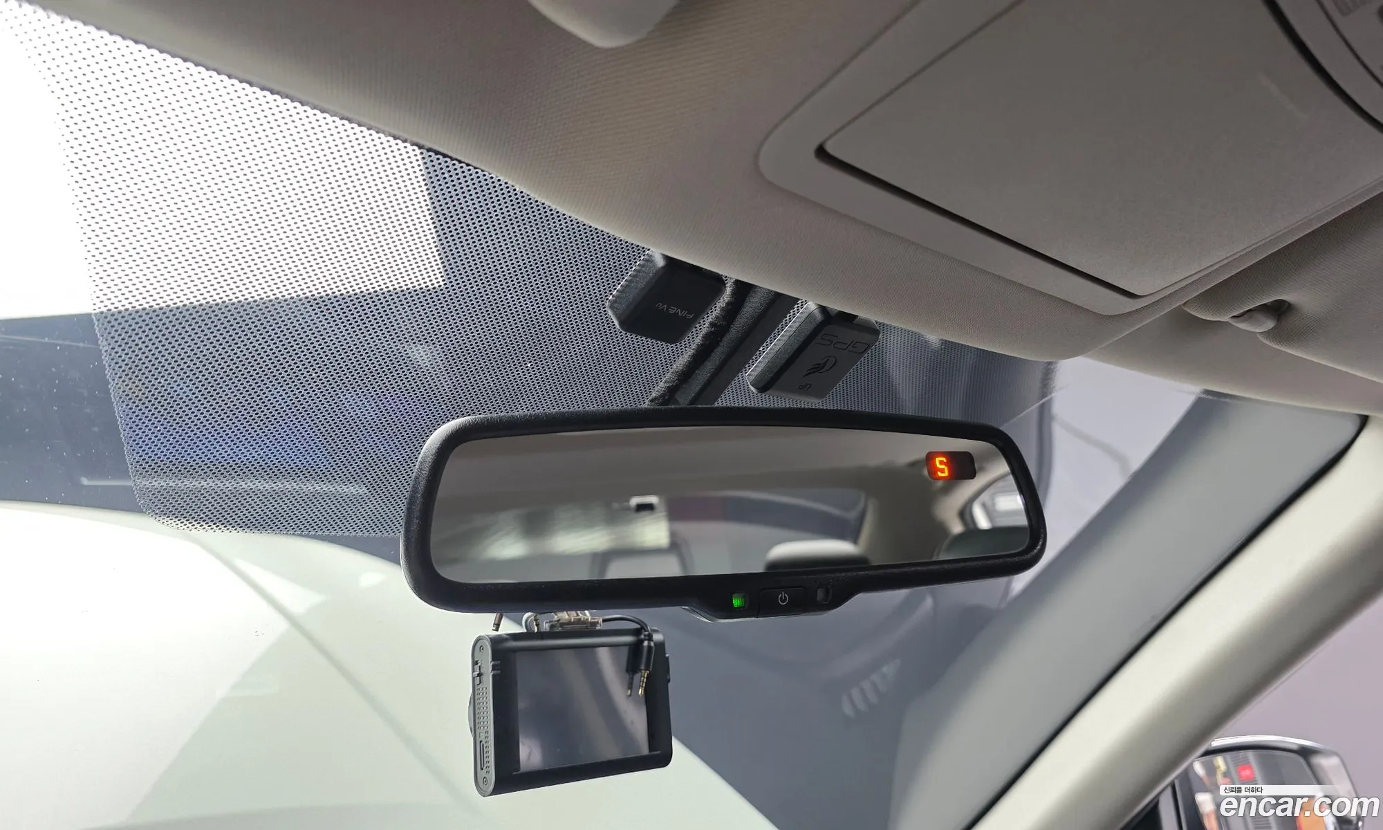 Nissan Altima 2017 1N4AL3APXHC282303 — 17