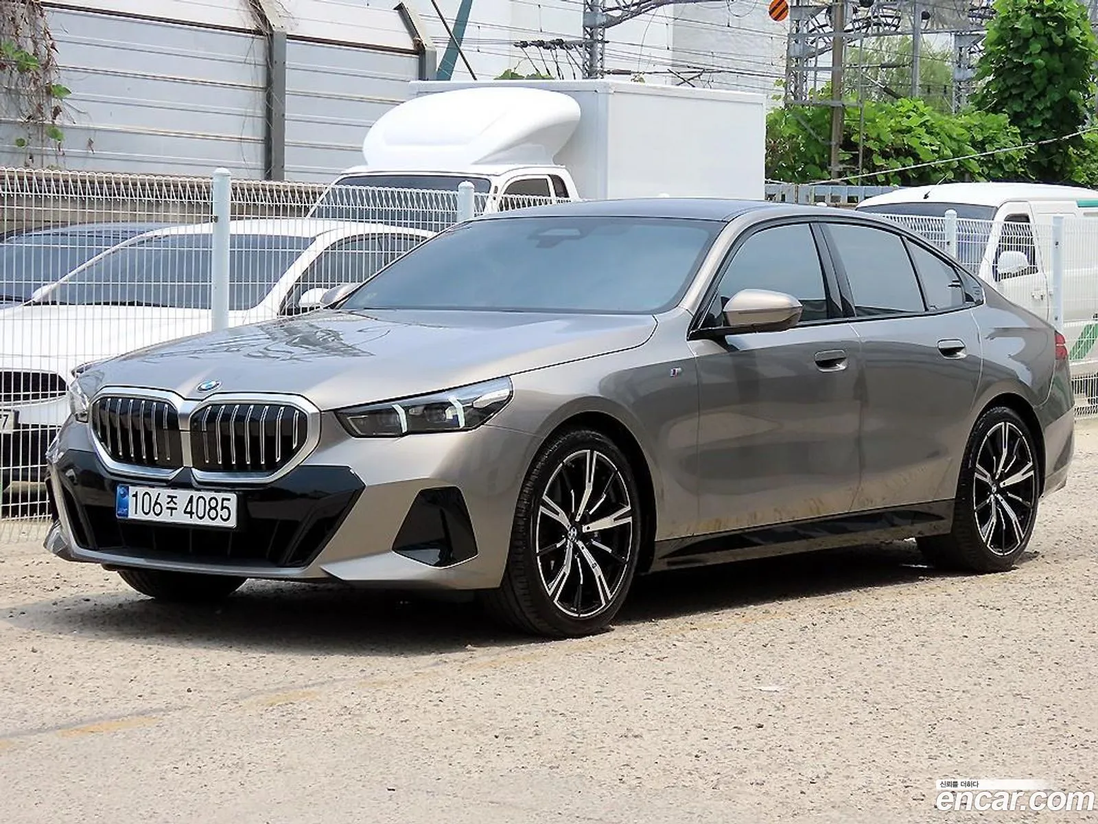 BMW 5 Series 2025 — 9