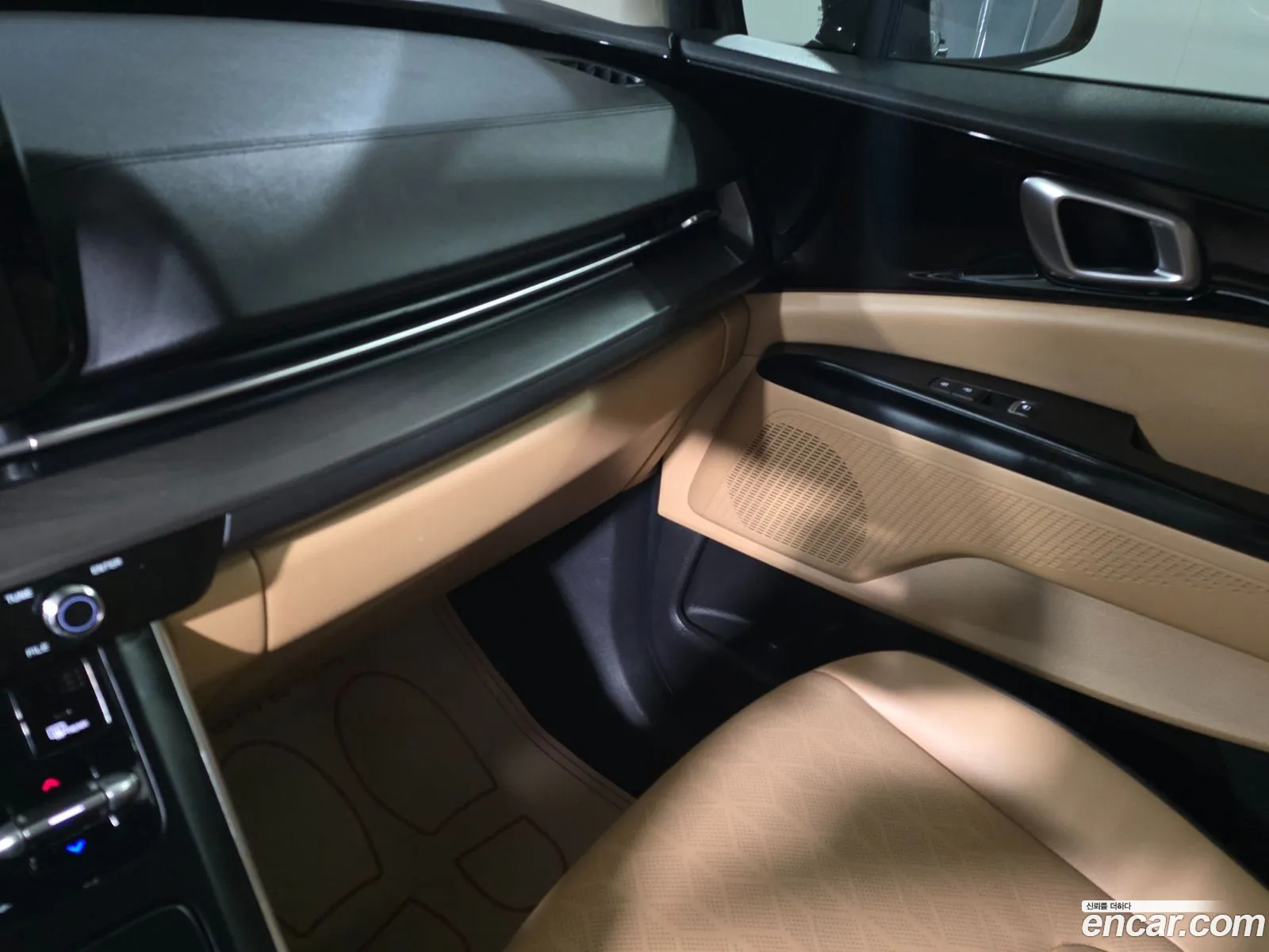Kia Carnival 2021 — 4