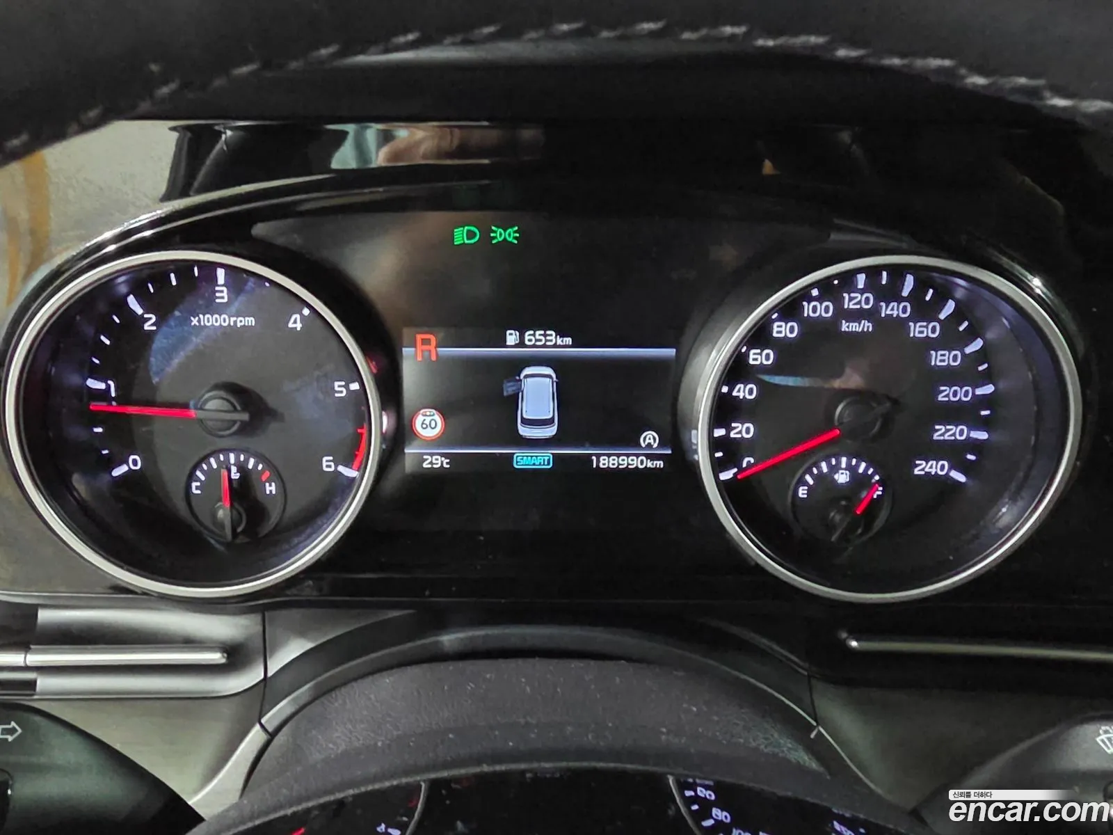 Kia Carnival 2021 — 6