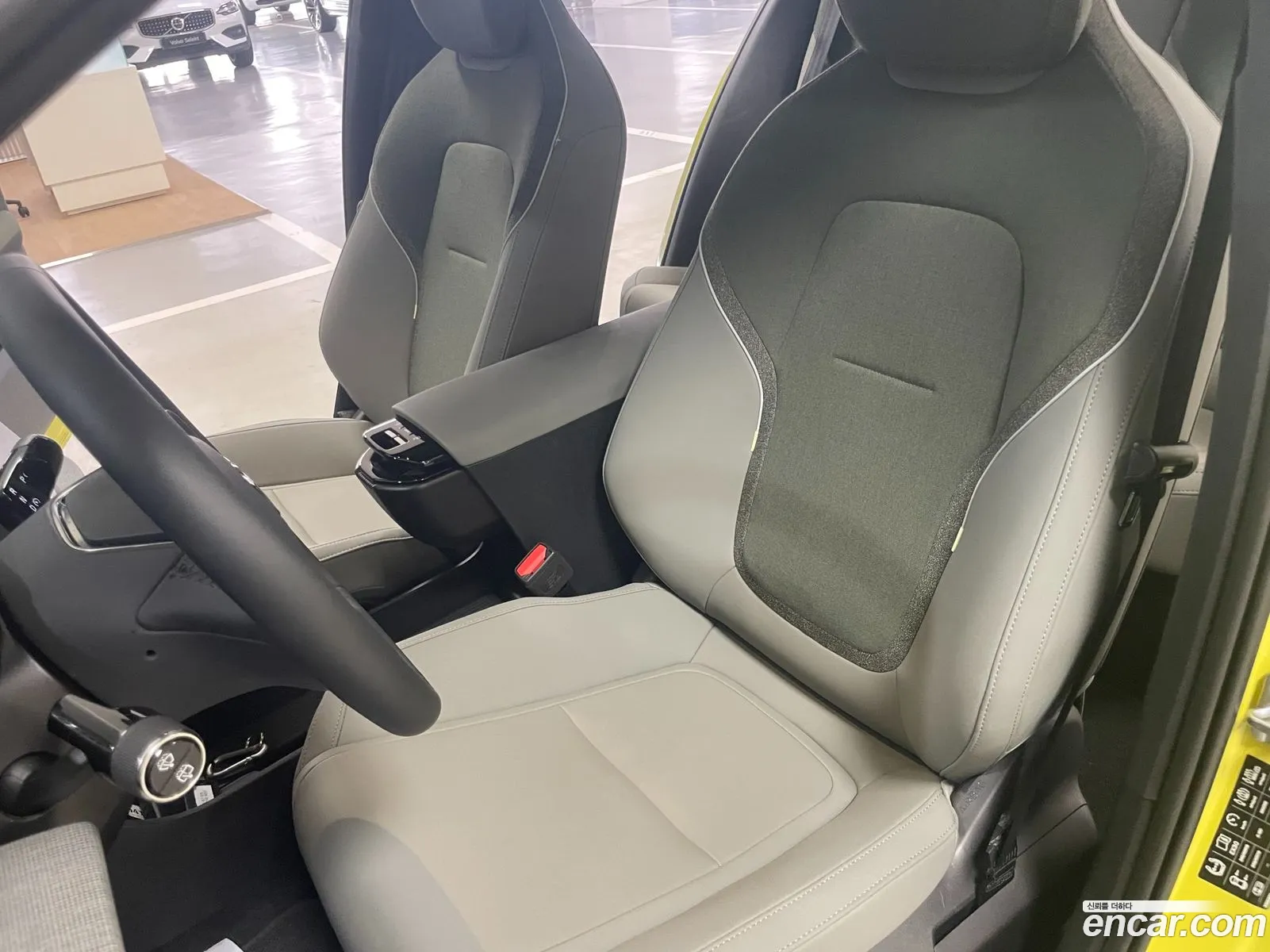 Volvo EX30 2025 — 19