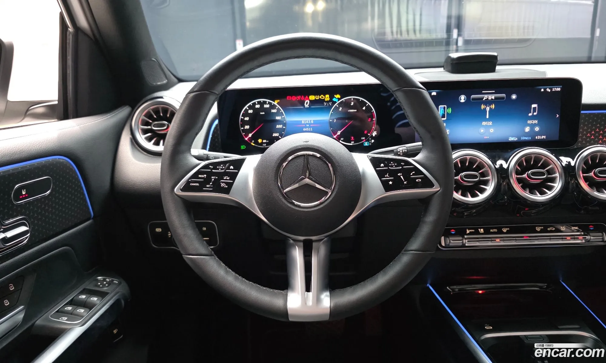 Mercedes-Benz GLB-Class X247 2024 — 18