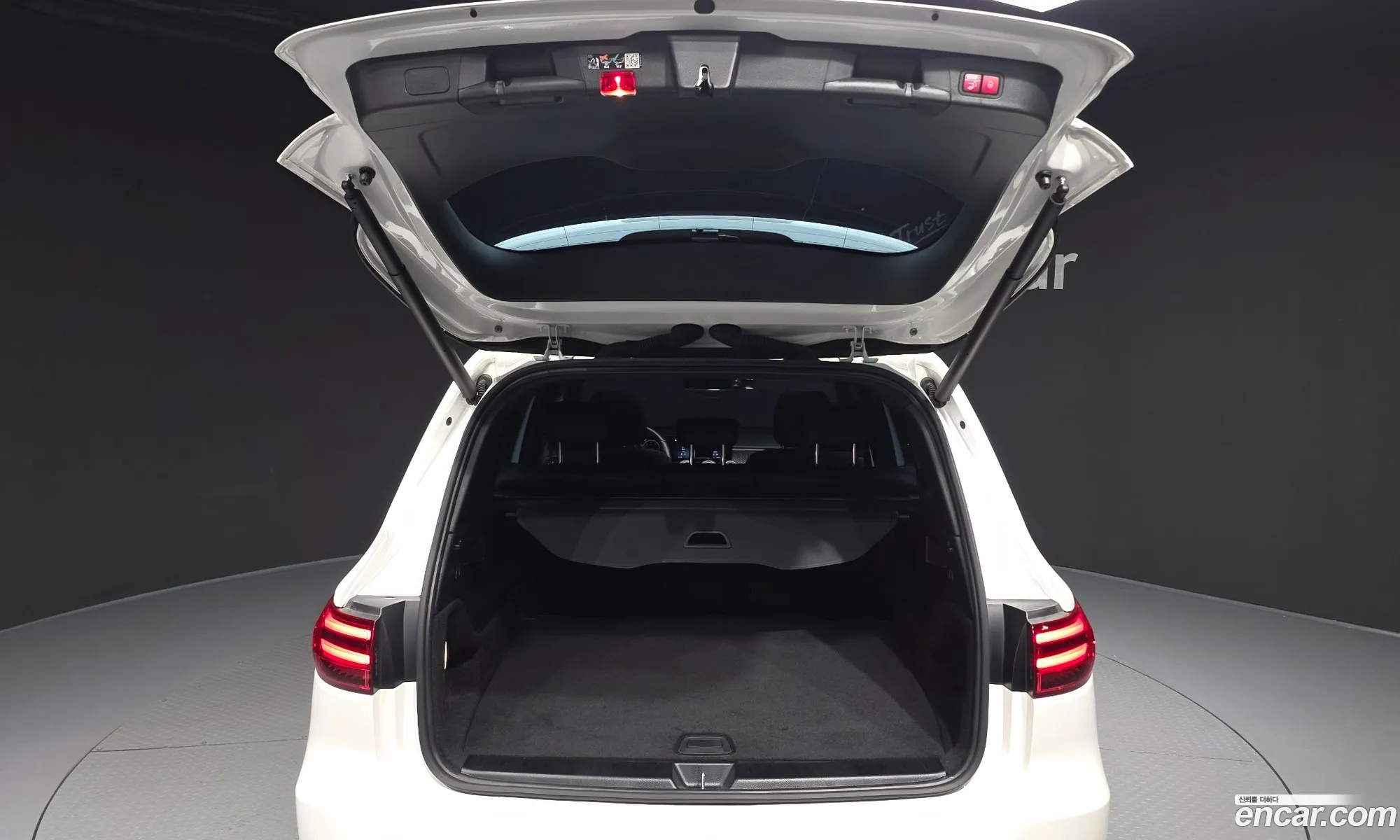 Mercedes-Benz GLB-Class X247 2024 — 14