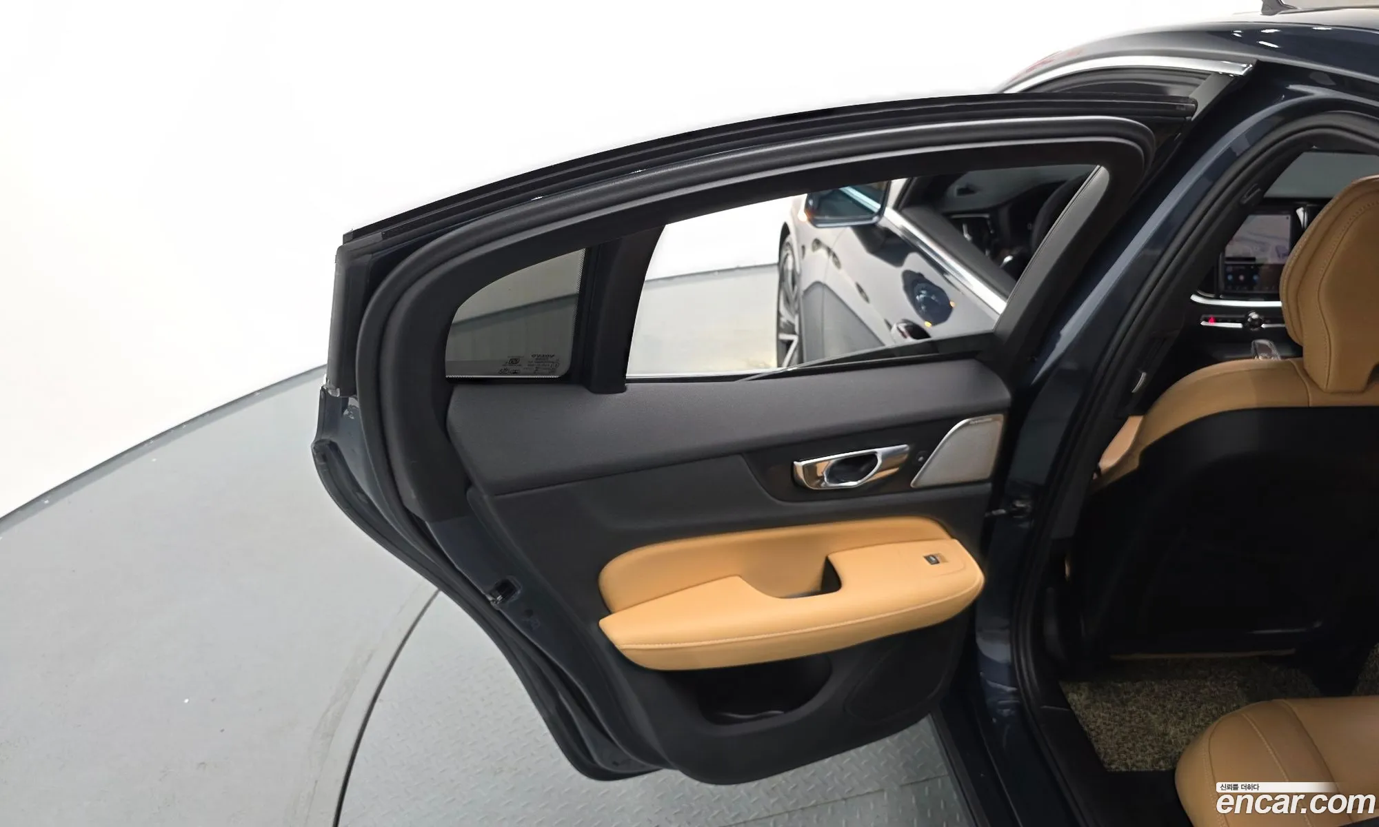 Volvo S60 2023 7JRZSL125PG254289 — 3