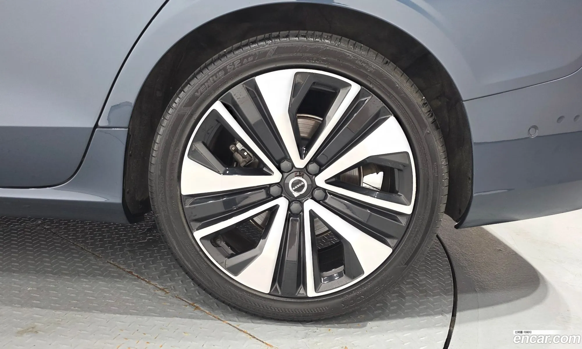 Volvo S60 2023 7JRZSL125PG254289 — 13