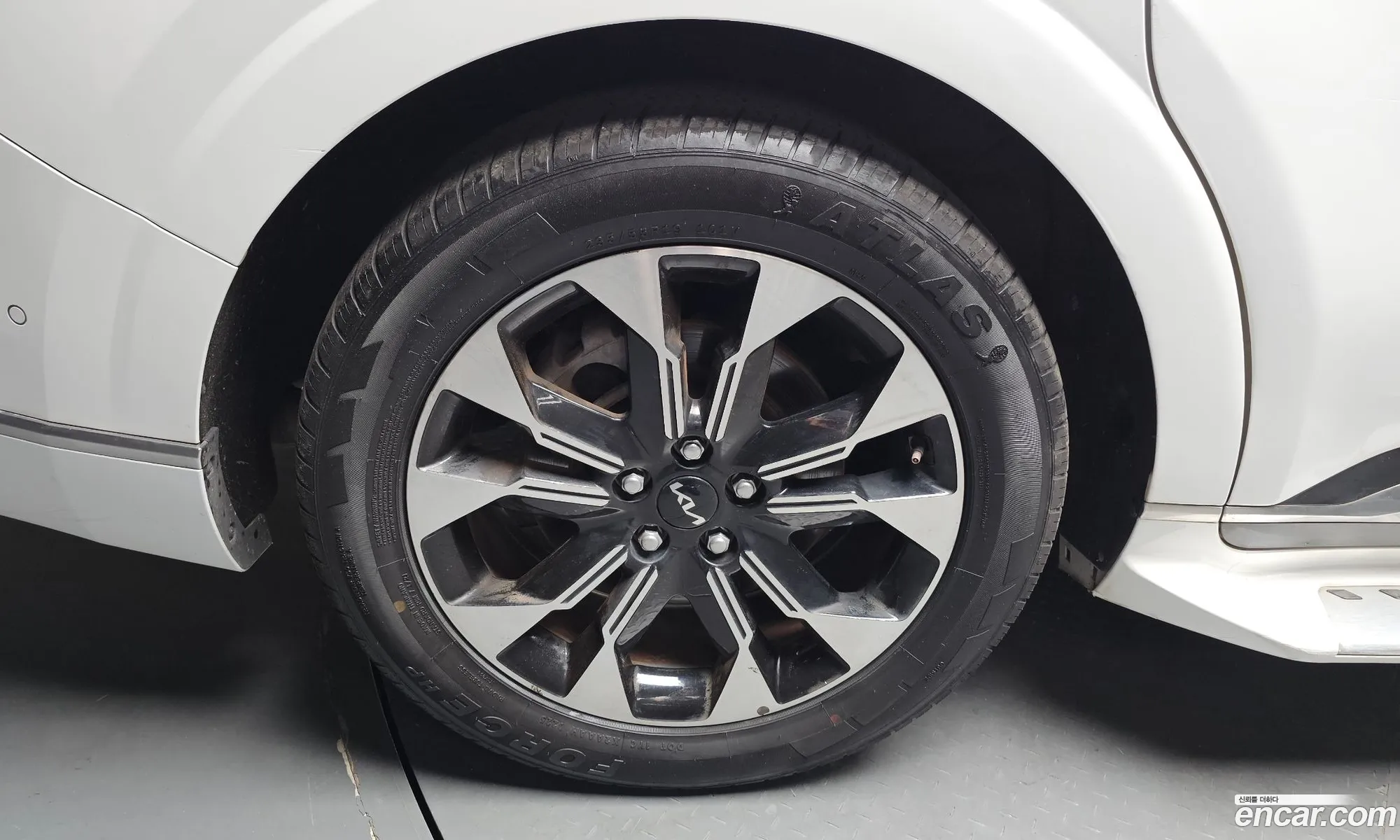Kia Carnival 2021 — 11