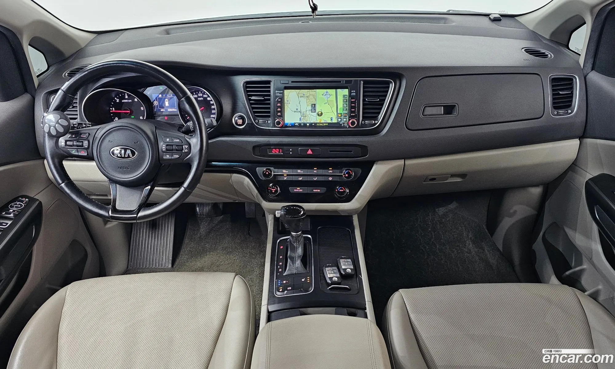 Kia Carnival 2015 KNAMB81ABFS054335 — 8