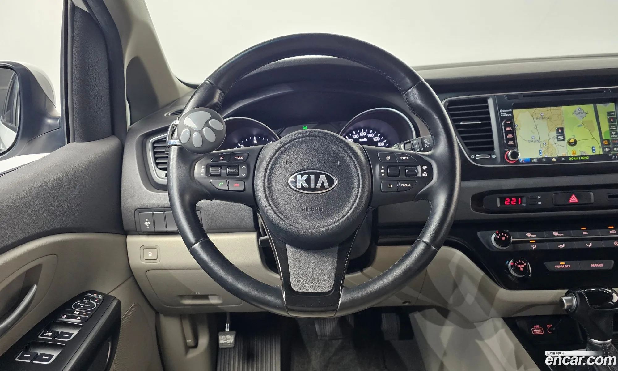 Kia Carnival 2015 KNAMB81ABFS054335 — 4
