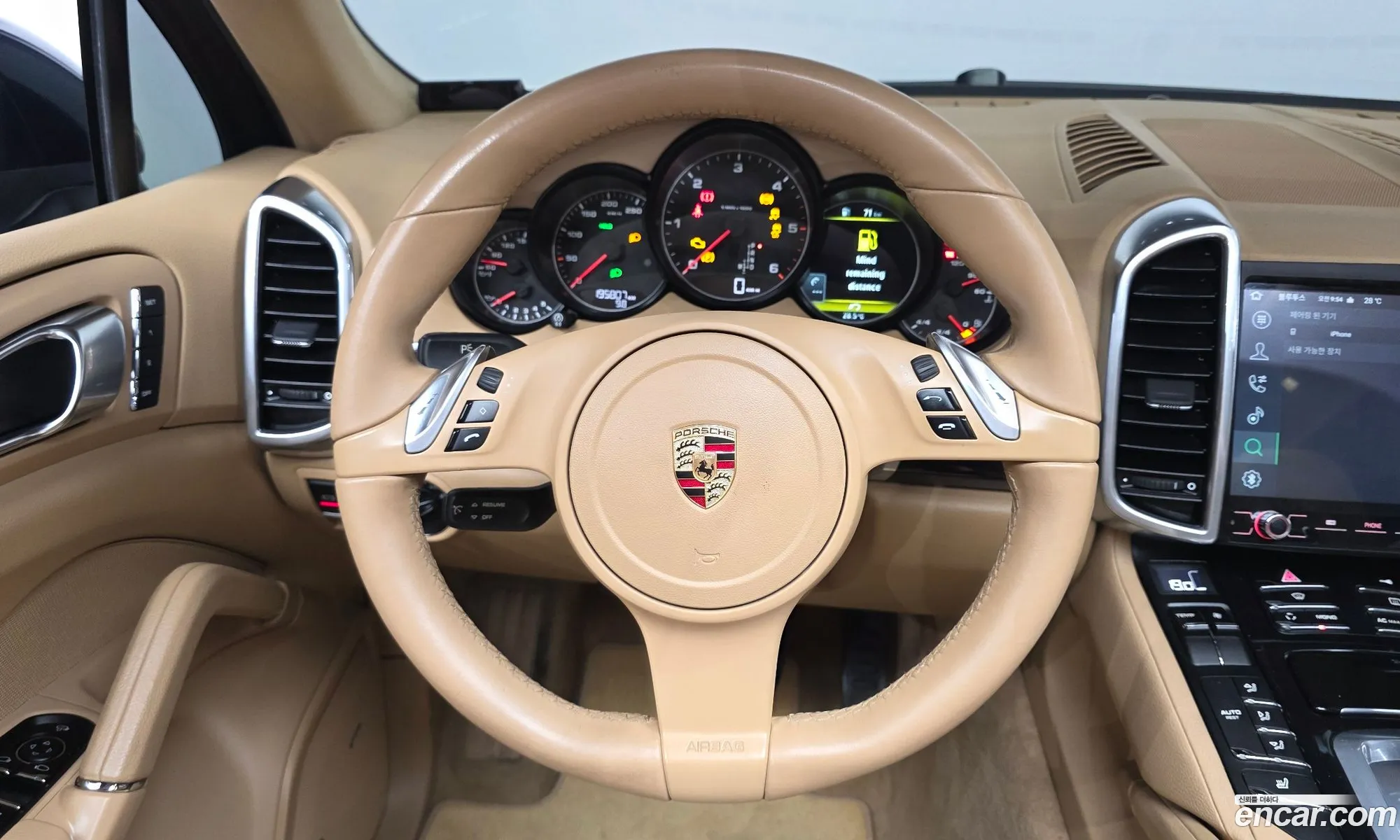 Porsche Cayenne 2011 — 18