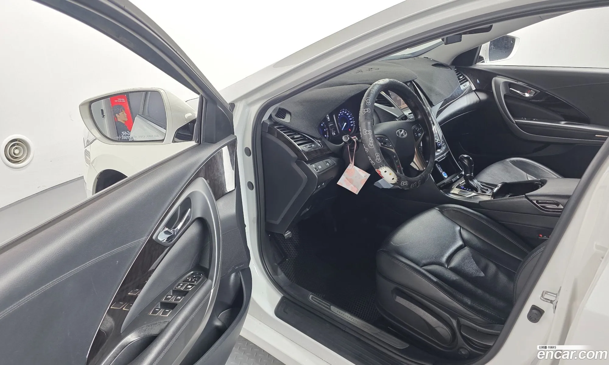 Hyundai Grandeur HG 2013 — 11