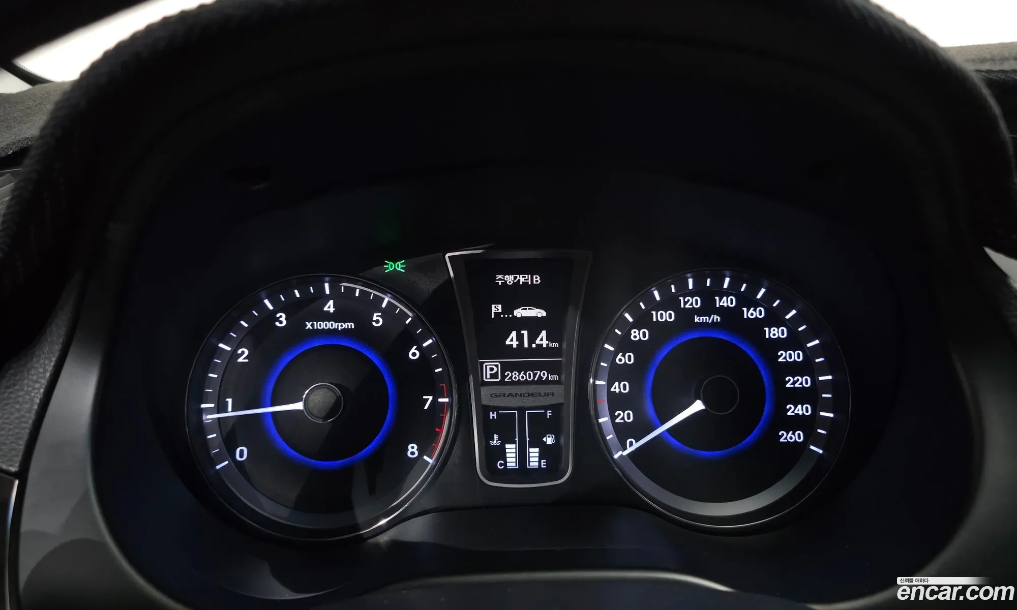 Hyundai Grandeur HG 2013 — 5