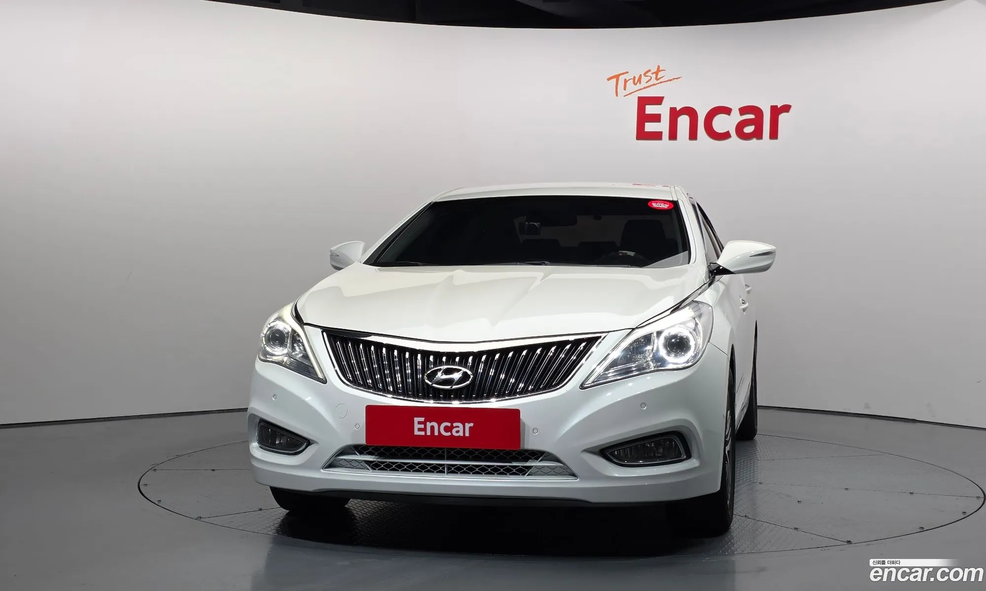 Hyundai Grandeur HG 2013 — 16