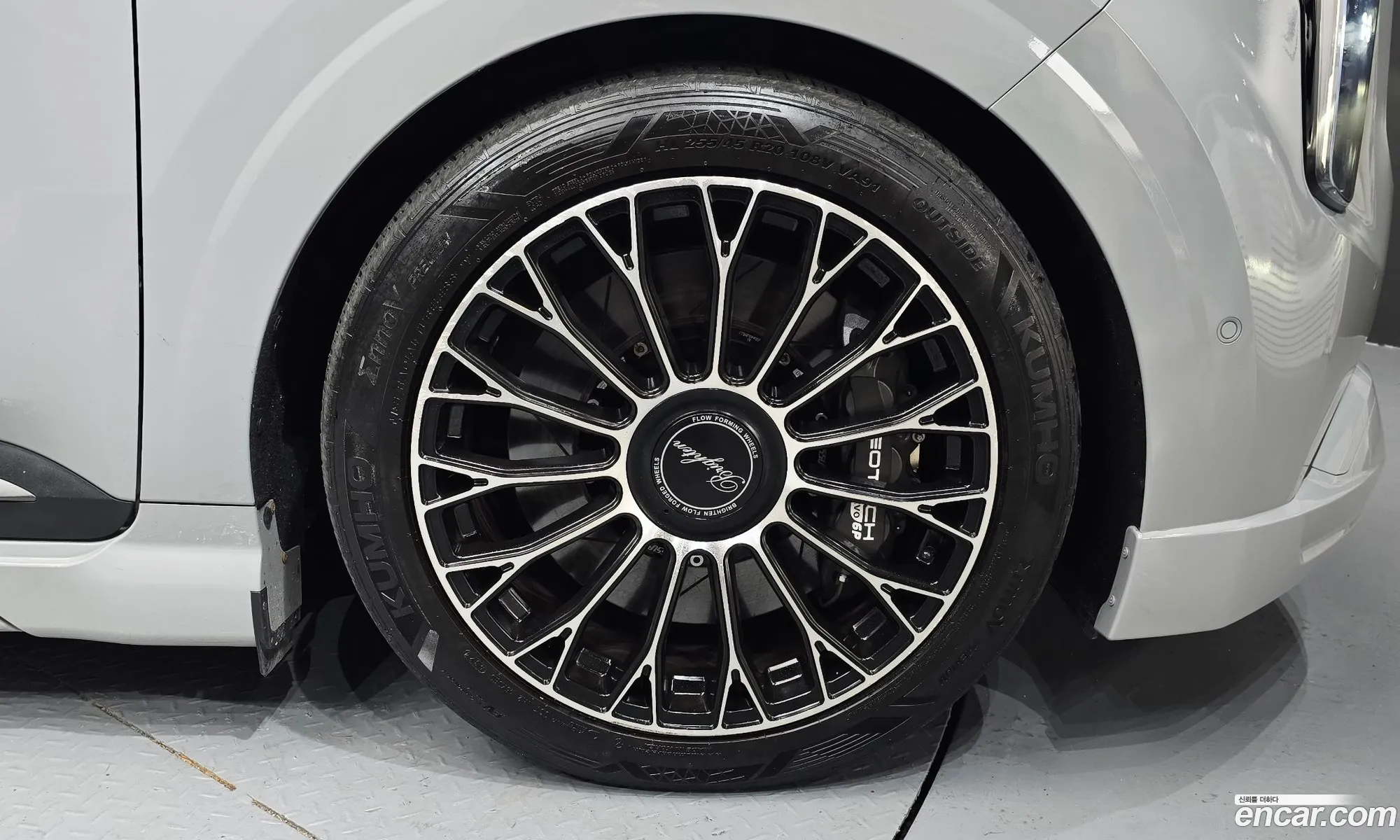 Kia Carnival 2024 — 24